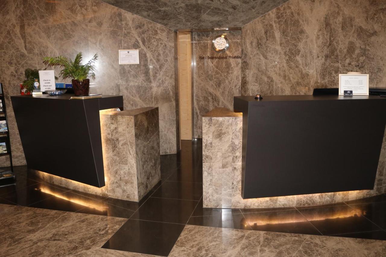 Hotel International Prishtina & Spa Pristina Extérieur photo